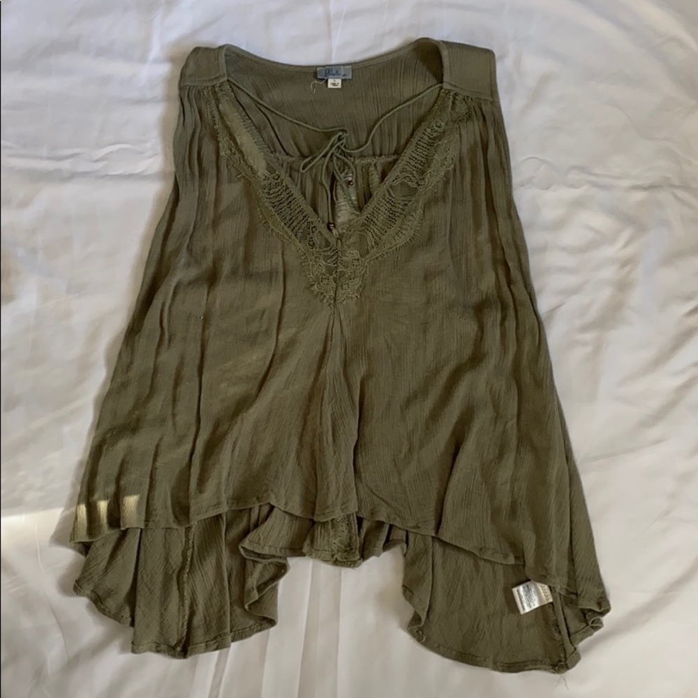 Green Abbeline open back lace tank top